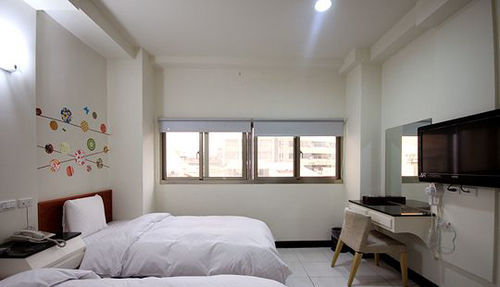 E Moon Hotel Taichung Exterior foto