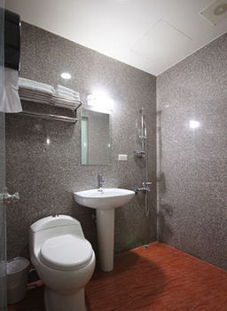 E Moon Hotel Taichung Exterior foto