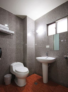E Moon Hotel Taichung Exterior foto