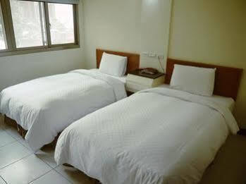 E Moon Hotel Taichung Exterior foto